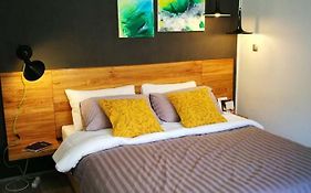 Cres Art Studio Lime Apartment